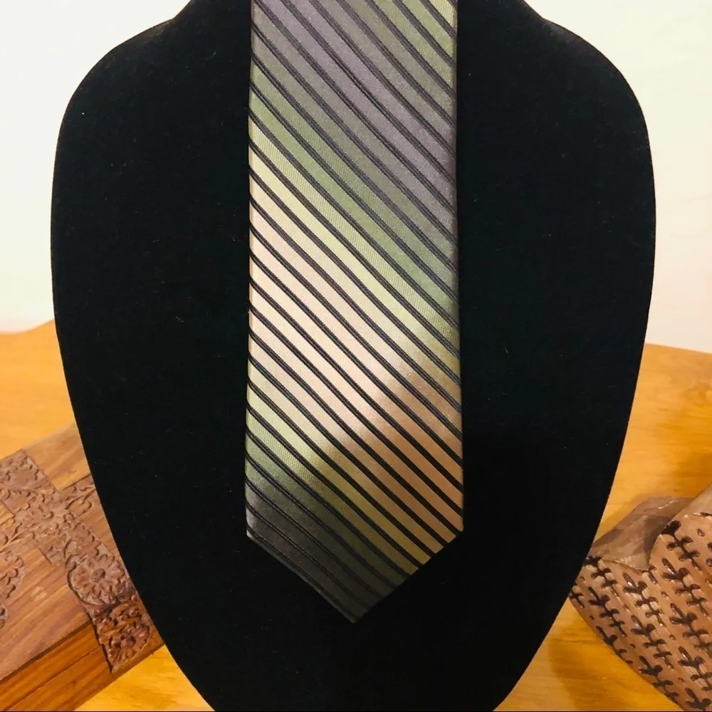 JOE Joseph Abboud Mens 100% Silk Necktie
